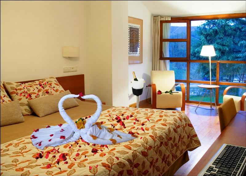 Hotel Hurdes Reales ลาสเมสตาส ภายนอก รูปภาพ