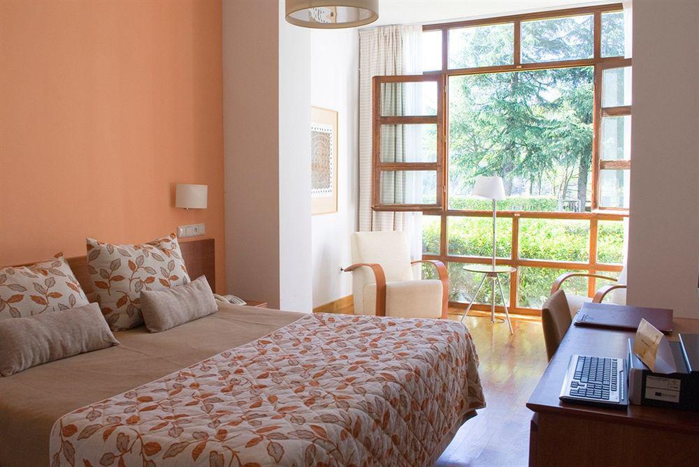 Hotel Hurdes Reales ลาสเมสตาส ภายนอก รูปภาพ